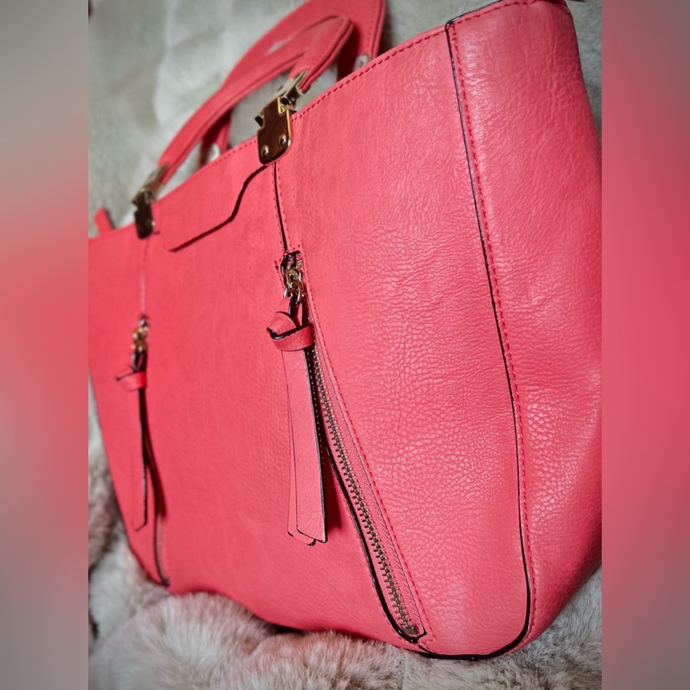 Gianni Bini Vegan Leather Coral Handbag - Picture 2 of 9